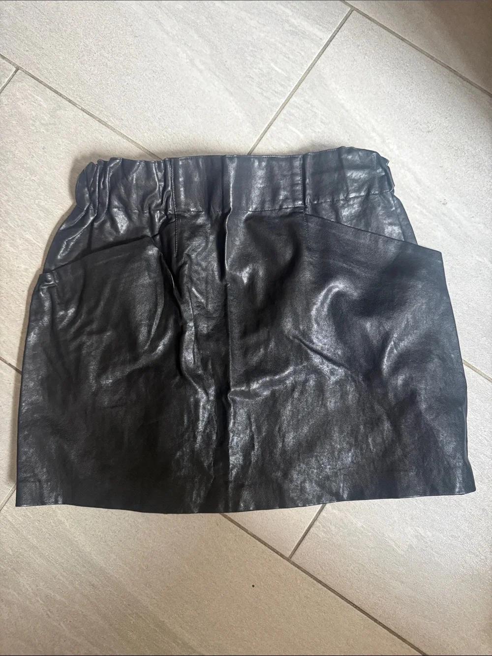 ZARA Black Faux Leather Mini Skirt with side pockets Detail size L